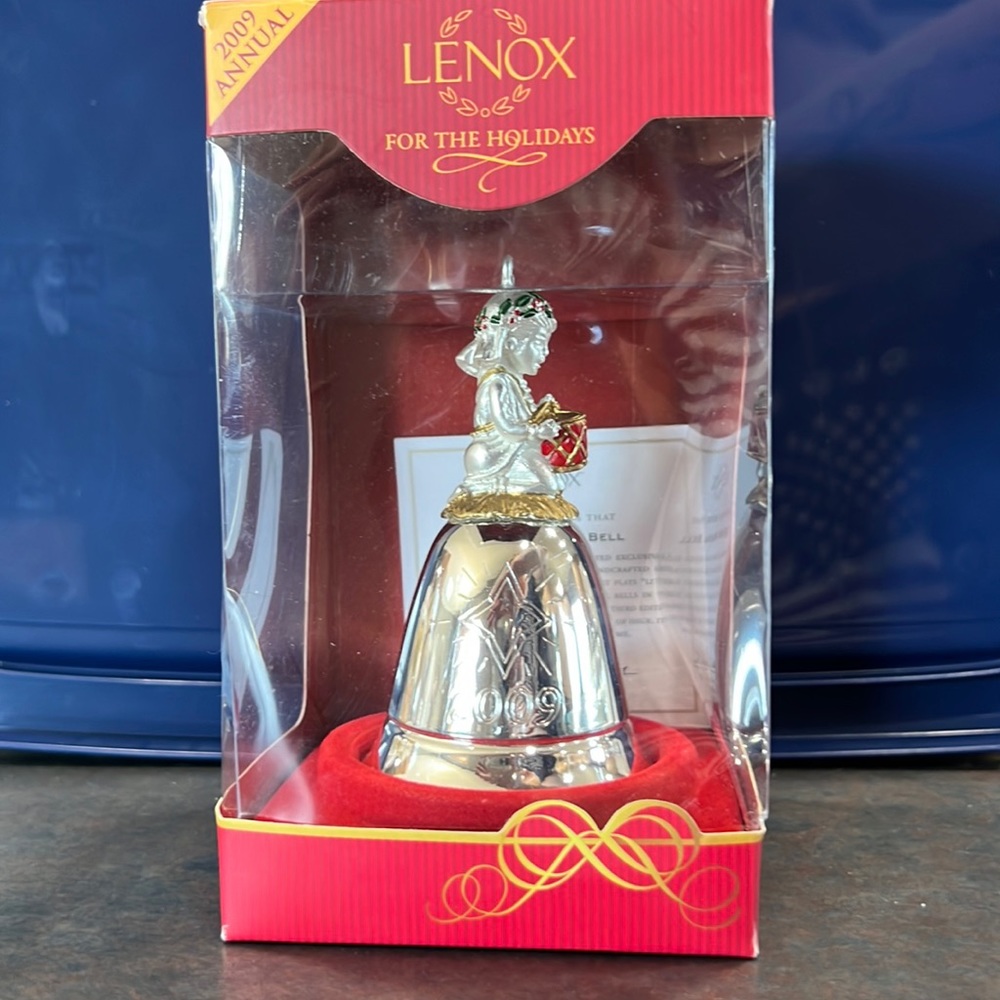 2009 Lenox Annual Bell; Drummer Boy; never taken out of box
